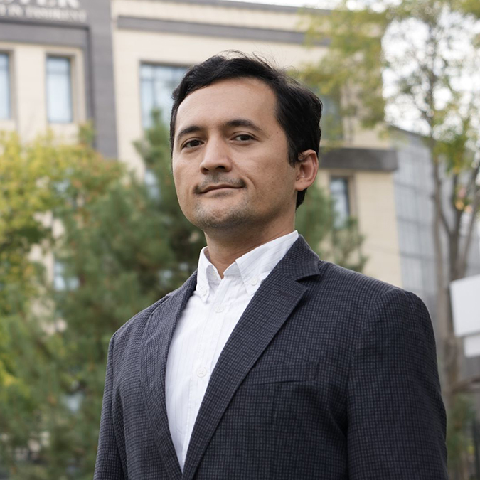 Сухроб Салиев